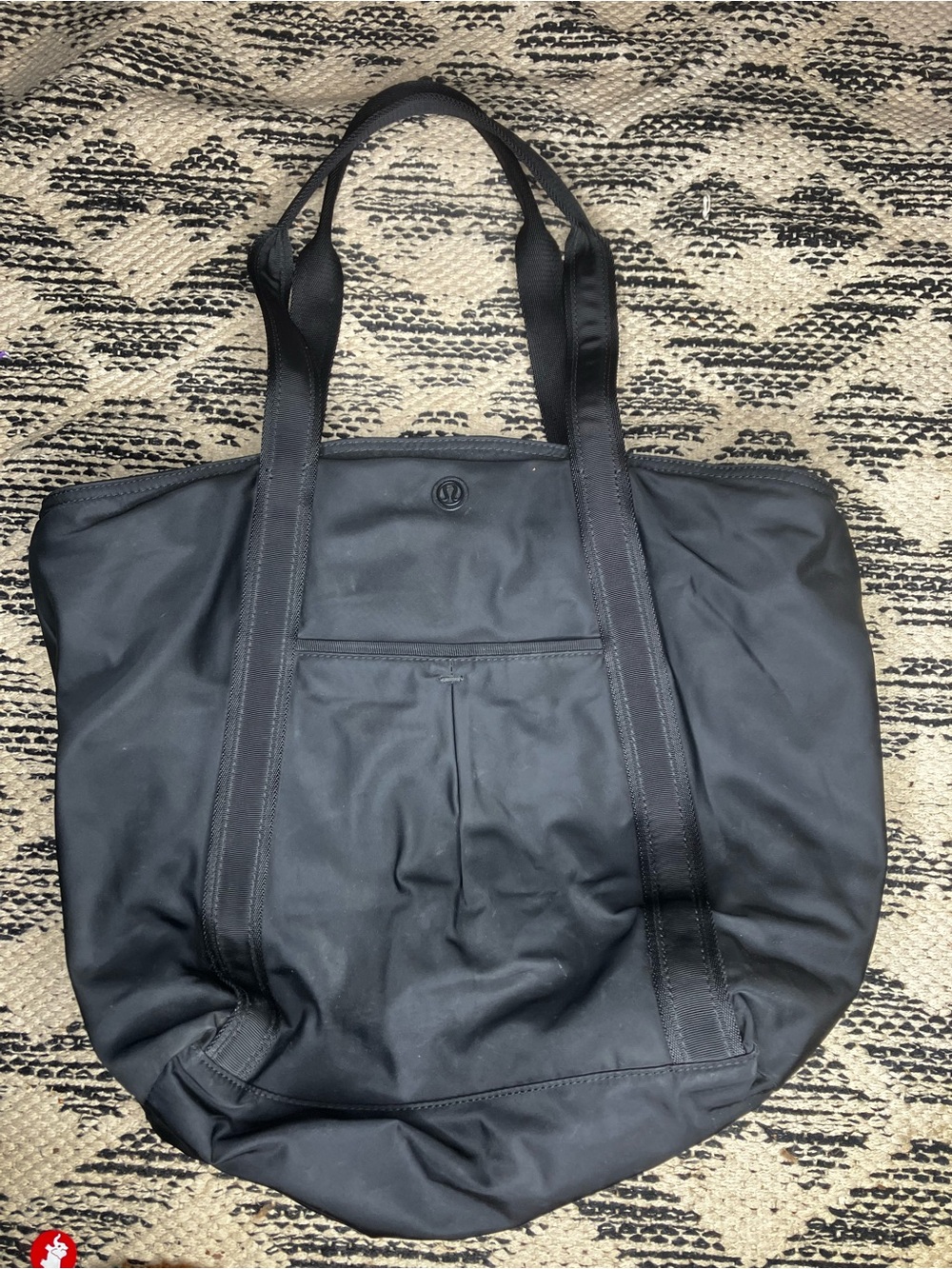 Lululemon Live Free tote